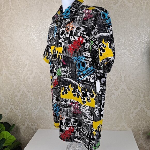 Fresh Prints of BelAir Size Large Black Newsprint Graphic Button Up Shirt NWT - Picture 5 of 13